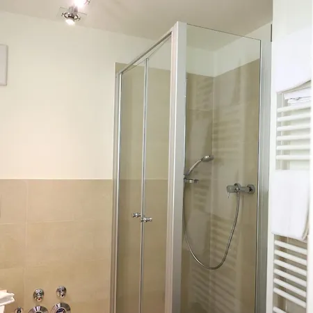 Апартаменты Viktoriastrasse 6, Whg.17, V.-residenz